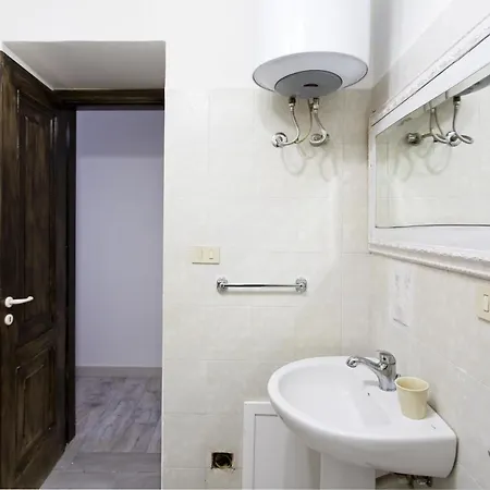 Bonello Cathedral Apartment *