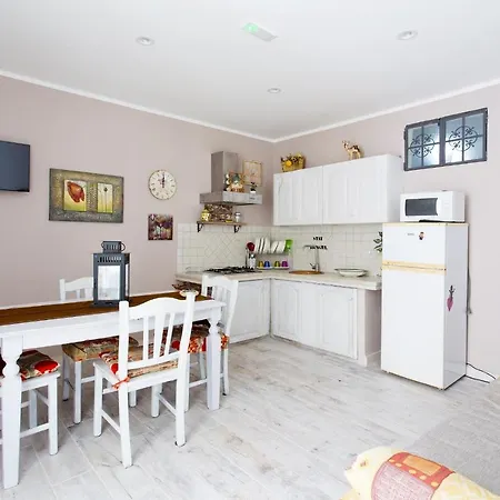 Bonello Cathedral Apartment *